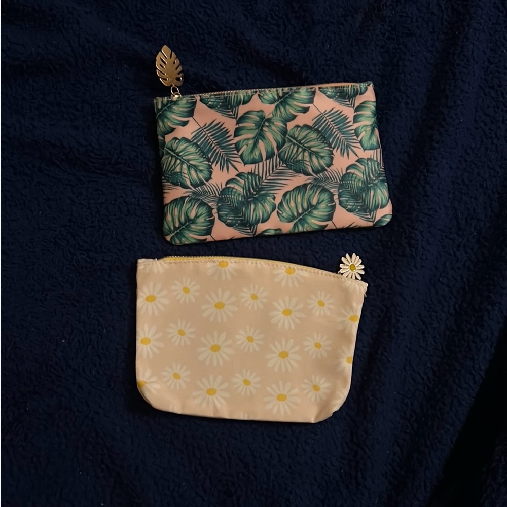 3 Ipsy mini makeup bags three one pink w daisies one  pink w ferns 5” 7”.